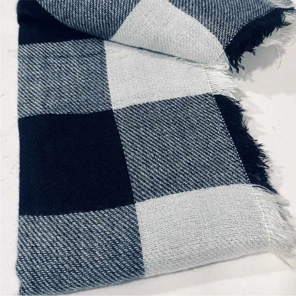 NEW! Plaid Black & White Scarf NWT
